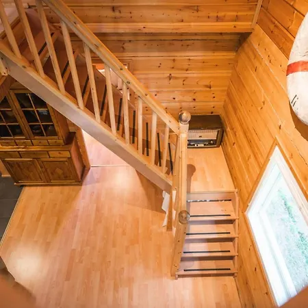 Iisland Uoma Lovely House And Sauna By The River Chalet *
