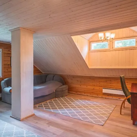 Iisland Uoma Lovely House And Sauna By The River *