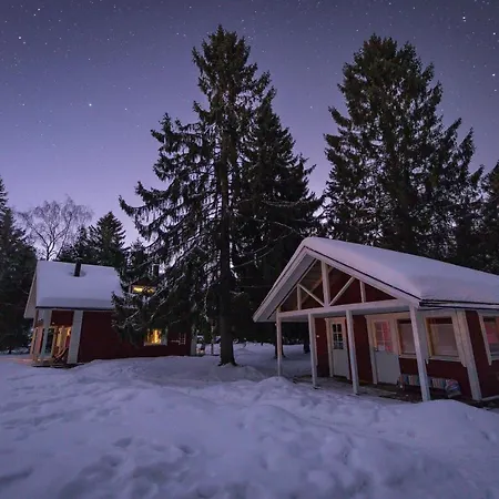 Iisland Uoma Lovely House And Sauna By The River