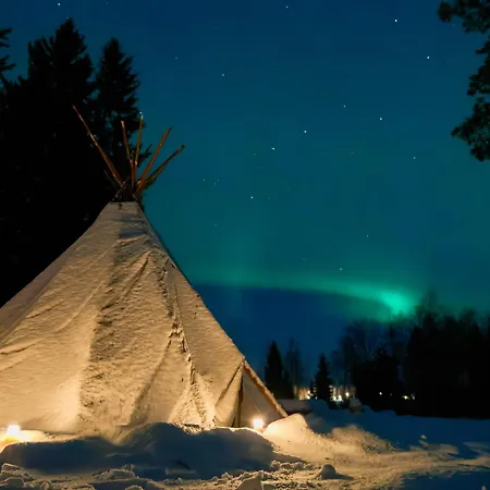 샬레 Iisland Uoma Lovely House And Sauna By The River