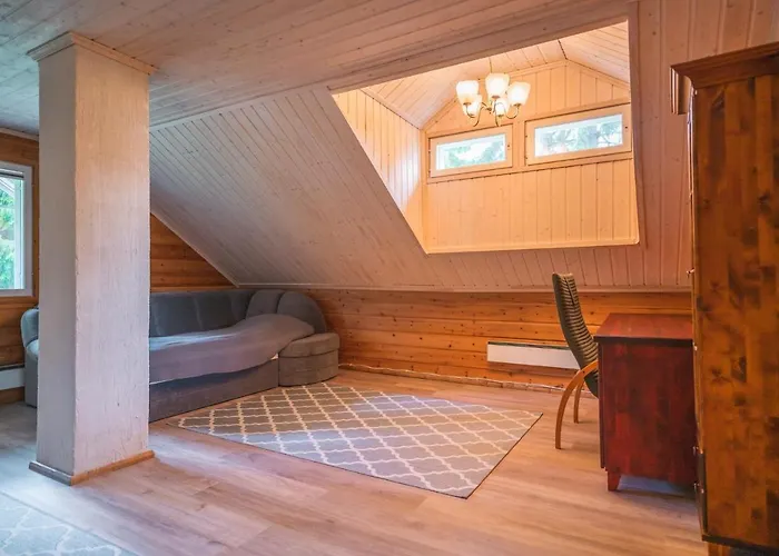 Iisland Uoma Lovely House And Sauna By The River *