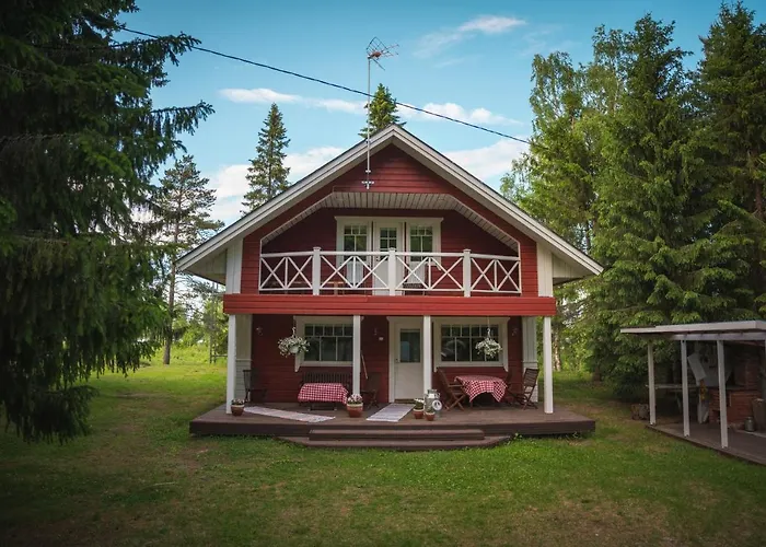 Iisland Uoma Lovely House And Sauna By The River *