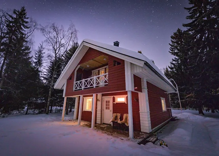 Iisland Uoma Lovely House And Sauna By The River 木屋 伊镇
