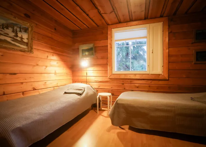 Iisland Uoma Lovely House And Sauna By The River Dağ evi Ii